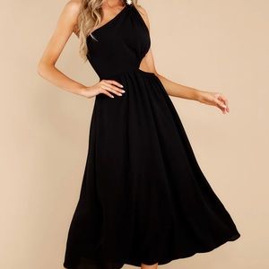 NWOT black one shoulder side cut-out semi- formal dress. Size large.